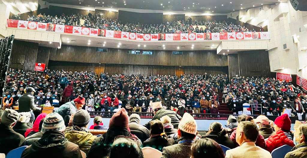 माओवादी केन्द्रमा प्रचण्डद्वारा प्रस्तुत केन्द्रीय सदस्यको सूची पारित