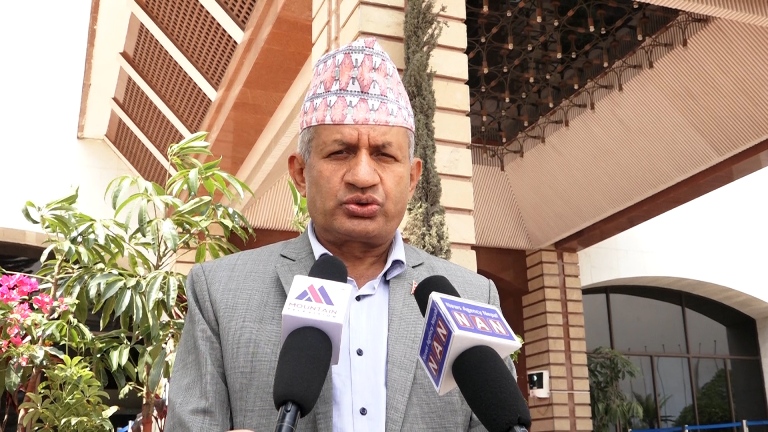 नेपाली कांग्रेसमा एक सय ६५ सिटमा एक ठाउँमा पनि प्रतिपक्षसँग एक्लै लड्ने आँट छैन  : प्रदीप ज्ञवाली