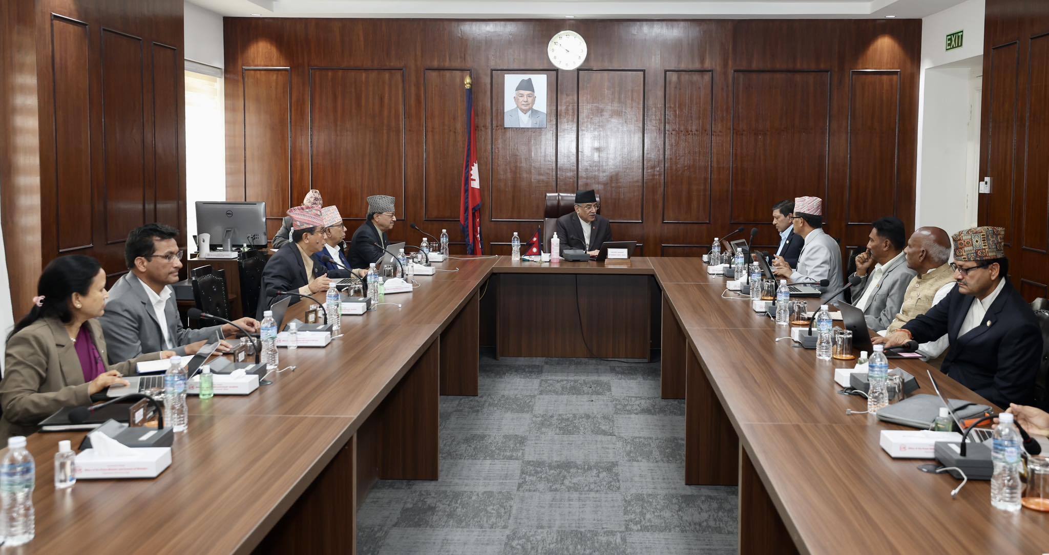 उद्योगहरूमा काटिएको बिजुली जोड्न गर्न सरकारको निर्देशन