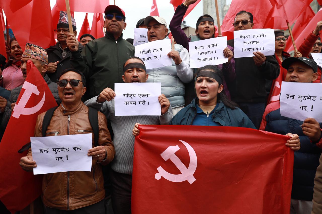 ओली पक्राउको विरुद्धमा सडक आन्दोलन शुरू 